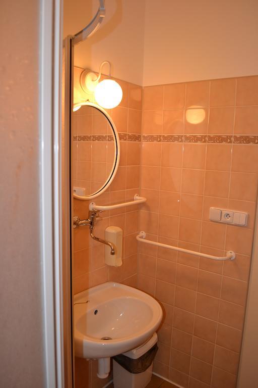 Pension65 Police nad Metují Habitación foto